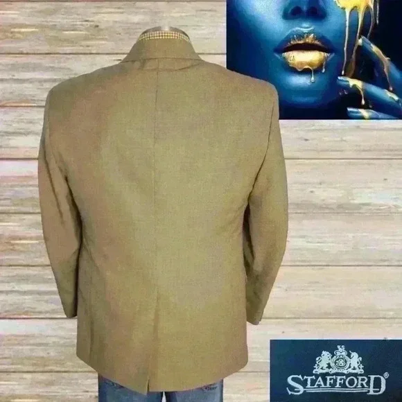 Stafford Blazer Sport Jacket Coat Mens 38S Brown Wool Polyester Gold Buttons